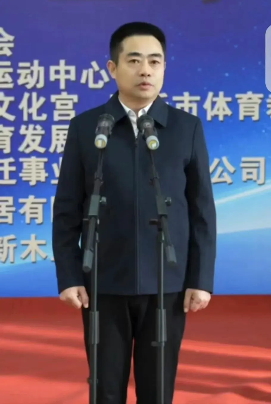 如何根据篮球比赛的不同阶段调整力量训练强度?_0